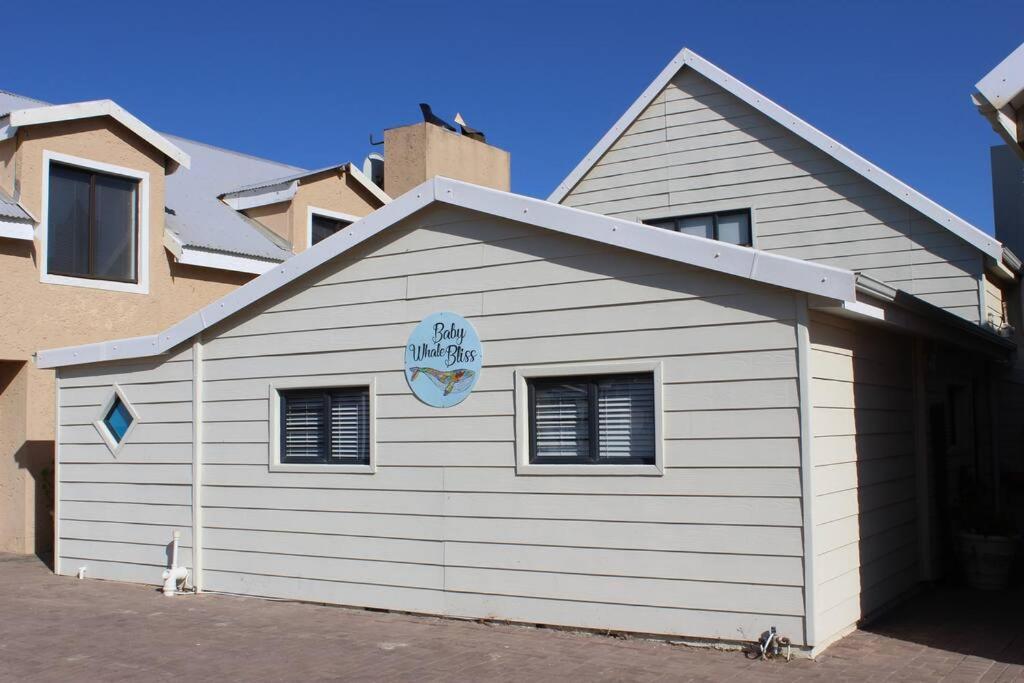 Baby Whale Bliss - Beachfront House Witsand Extérieur photo